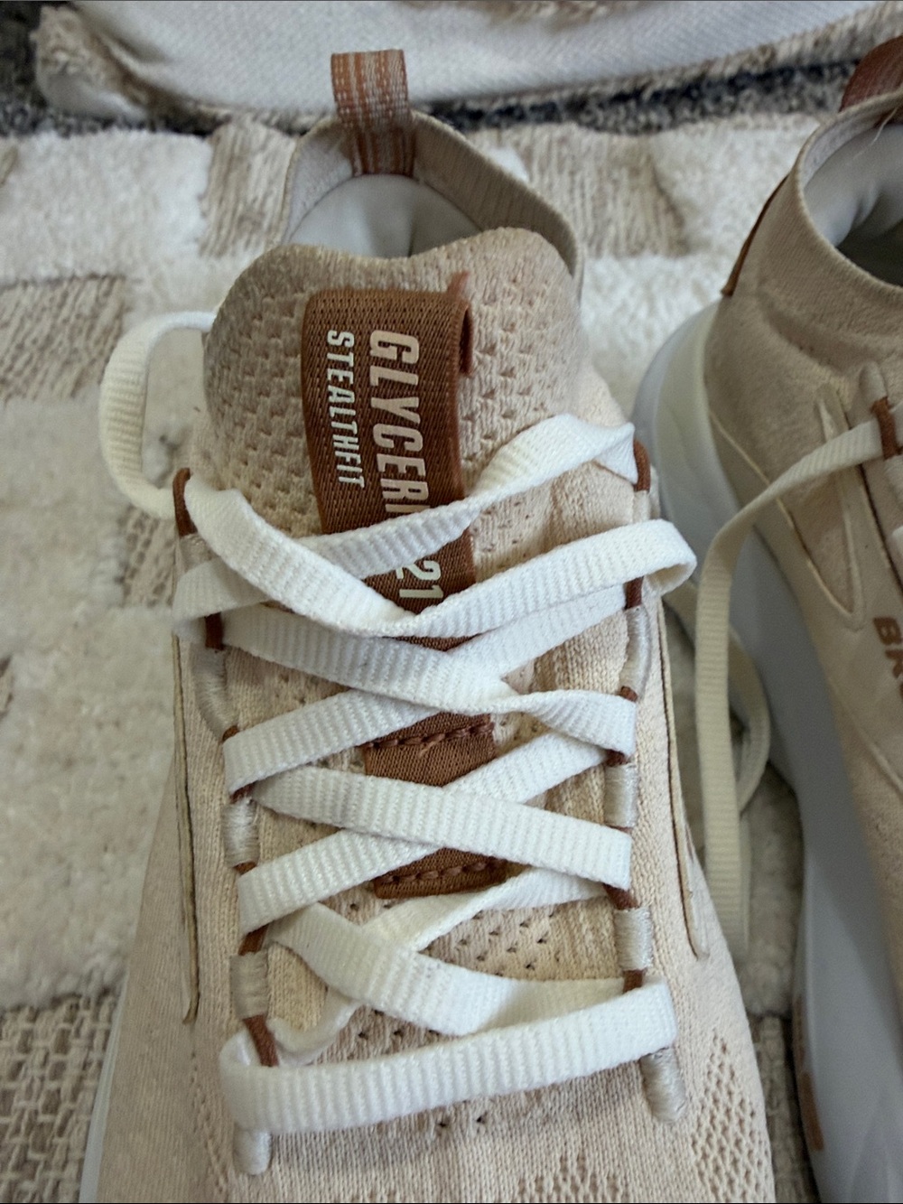 Brooks Women’s Glycerin Running Sneakers — Light Tan with Brown Accents - Picture 3 of 8